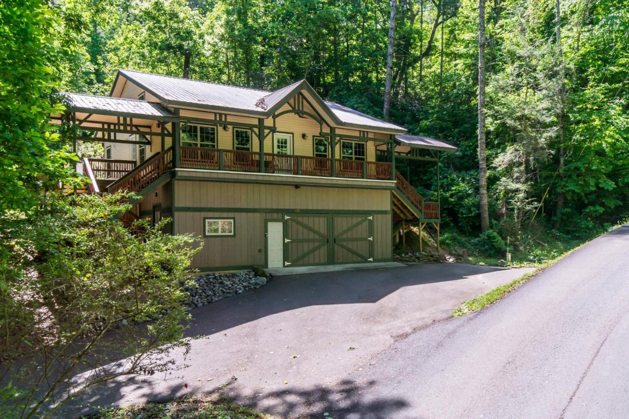 New Listing! Bavarian Cabin - 2 Bedrooms, 8 Minutes To Dahlonega, Hot Tub, Game Room 외부 사진