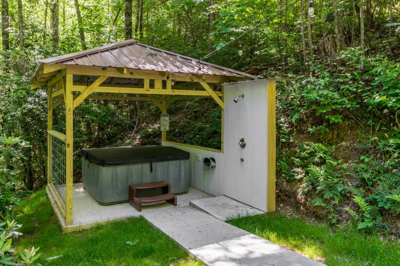 New Listing! Bavarian Cabin - 2 Bedrooms, 8 Minutes To Dahlonega, Hot Tub, Game Room 외부 사진